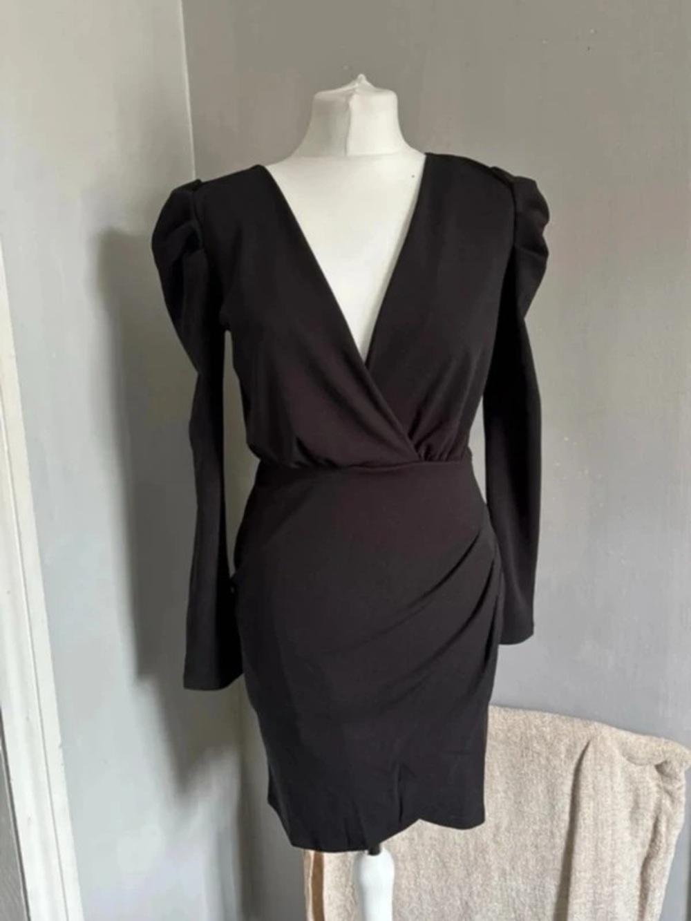 Elegant Black V-Neck Long Sleeve Wrap Maxi Dress